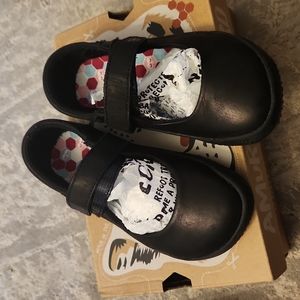 Barefoot Addis wyn kids black leather shoes sz 26 9 9.5 us
